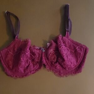 Victoria's Secret Red Lace Bra with Underwire Support